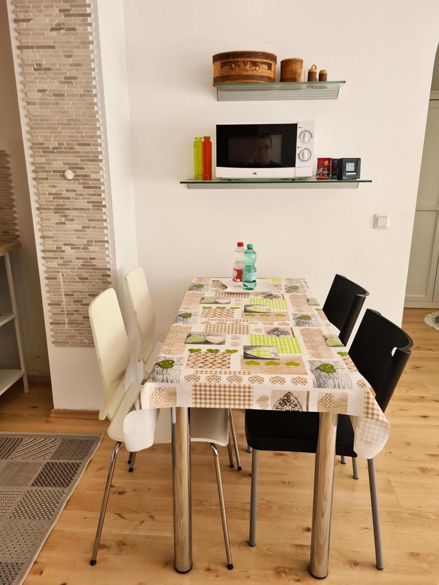 Wohnung Am Gruenen, Naehe Stadtzentrum Und Hauptbahnhof, Wlan Inklusive Fuerth Exterior foto