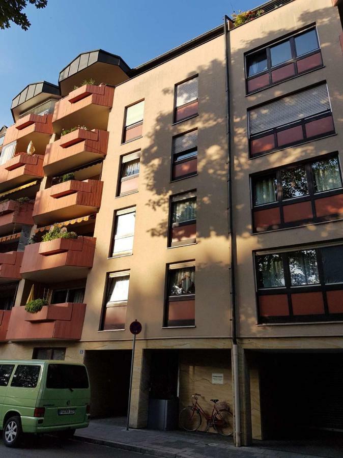 Wohnung Am Gruenen, Naehe Stadtzentrum Und Hauptbahnhof, Wlan Inklusive Fuerth Exterior foto